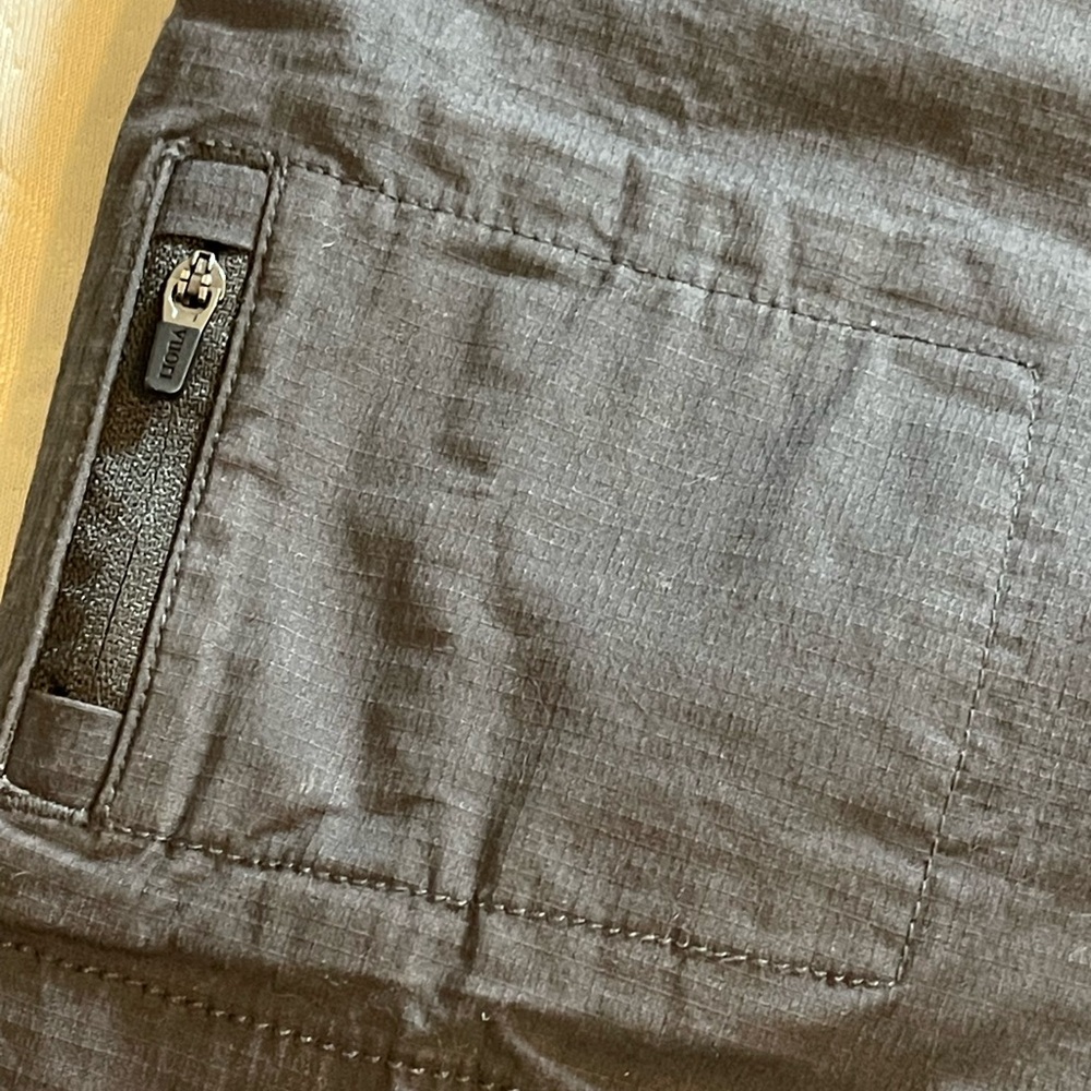 Vuori Dark Gray Ripstop Shorts Women’s Size XS Drawstring Pockets - Picture 7 of 7